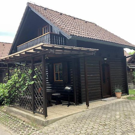 Holiday Cottage Krishtan 포드체트르테크 외부 사진